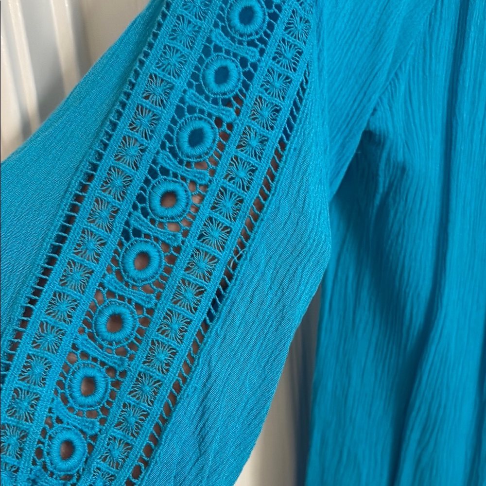 Westport Teal Blouse with Lace Trim - Picture 4 of 5